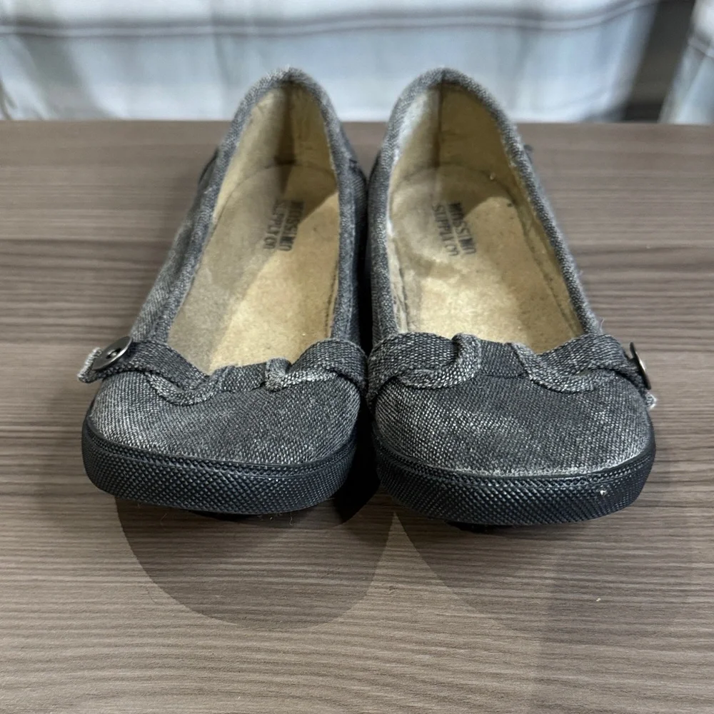 Massimo standard barely black